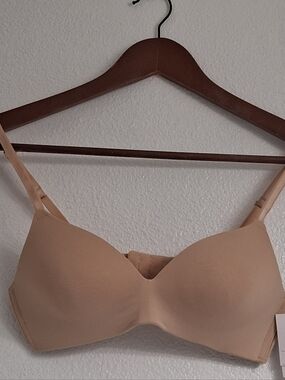 NWT Auden Bliss Beige Lightly Lined Wirefree Bra     Size 34A